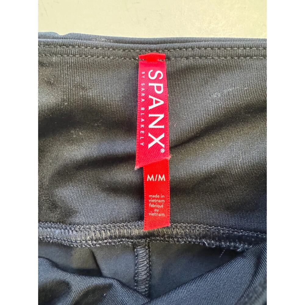 Spanx Women’s Sz M Black Gray Camo Shaping Leggings - Picture 3 of 6